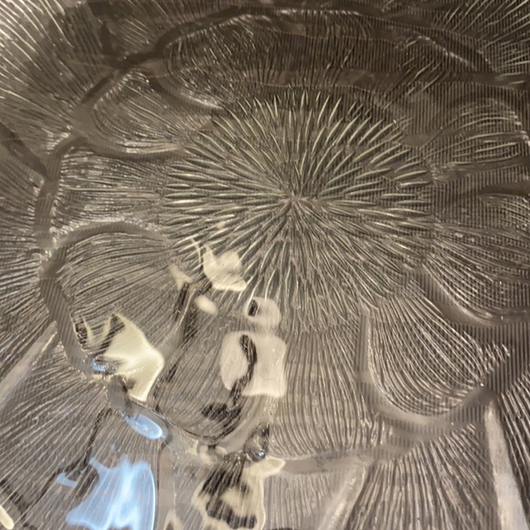 Standard size floral etched serving plate, cake plate - Picture 2 of 4